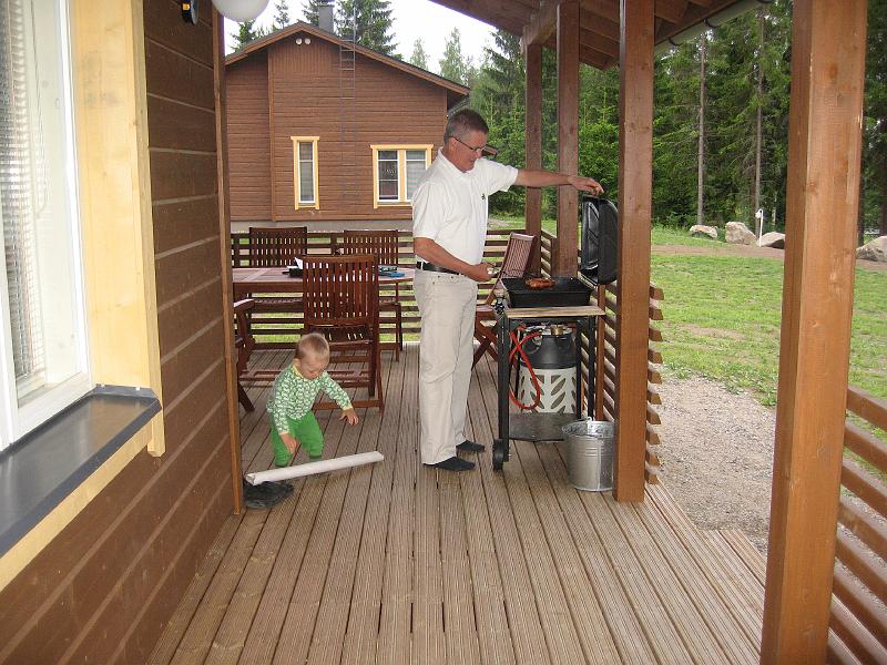 anssi 001.jpg - Eka iltana grillimakkaraa